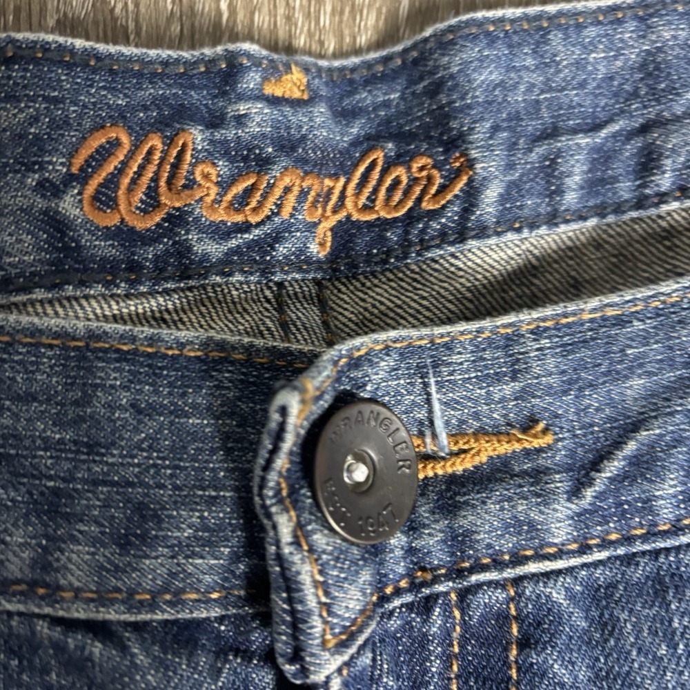 Wrangler Men's 38x33 Cotton 88MWZLY Slim Straight‎ Med Wash Jeans - Picture 3 of 11